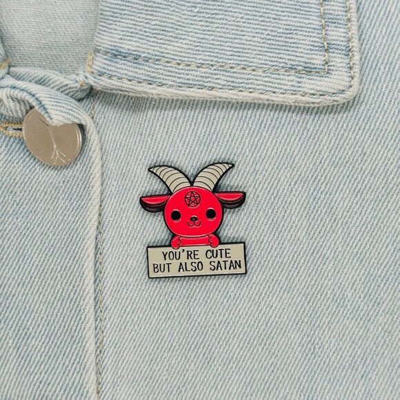 ✨Cute but Satan Goat Pentagram Gothic Dark Evil Metal Pin Badge Brooch Enamel✨ - Picture 1 of 6